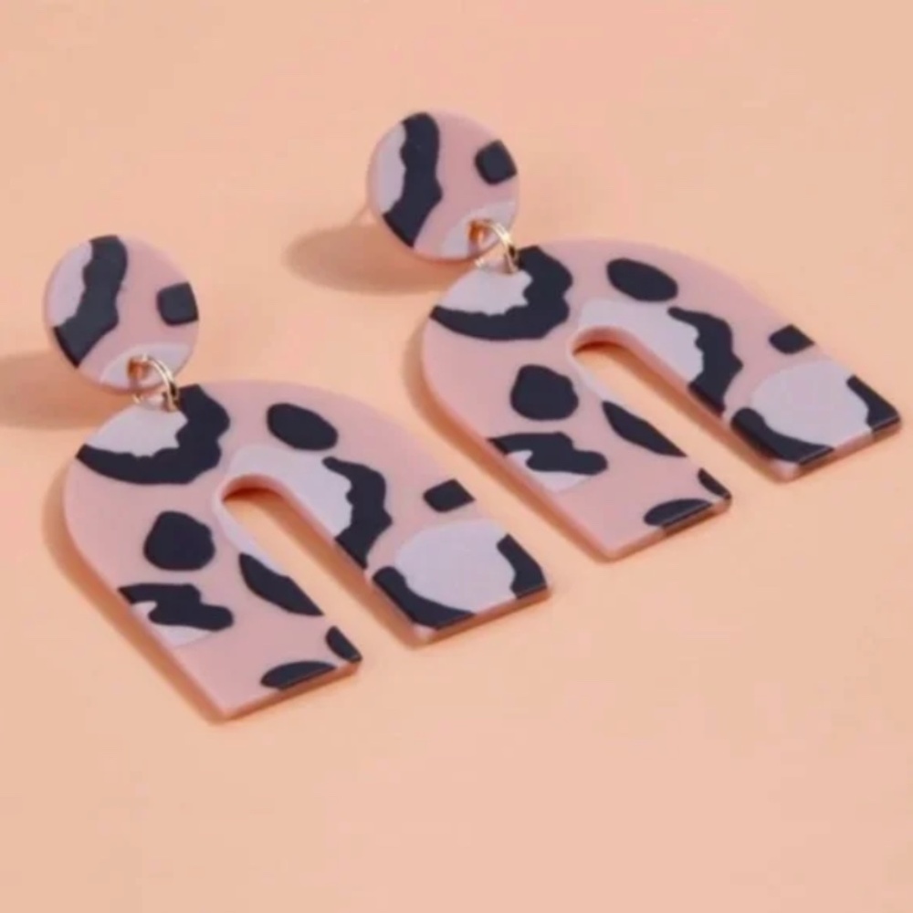 ❤️ FREE Leopard Modern Minimalist Peasant Cottage Farm Art Deco Boho Earrings